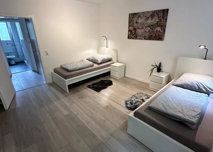 Schoenes Maisonette In Schoener Lage Mg18 Lejlighed